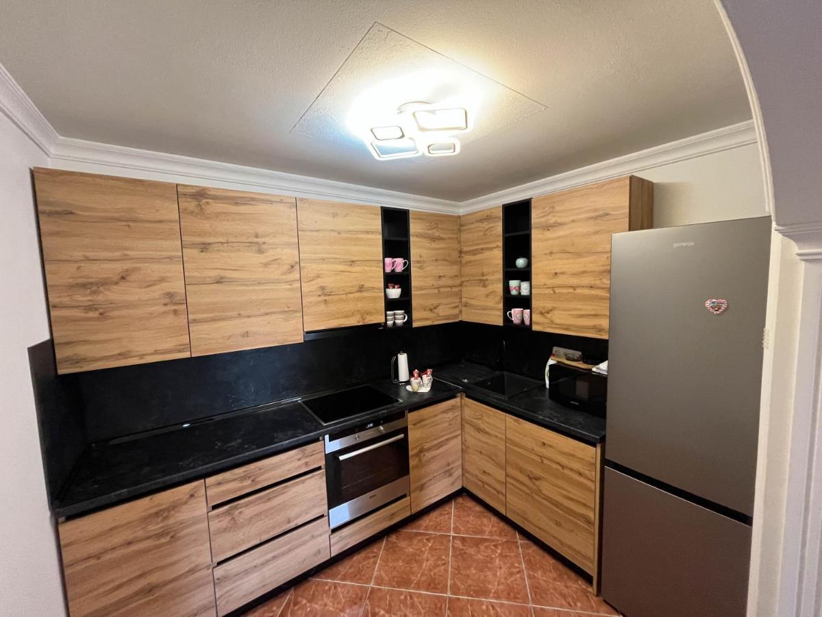 Apartman Ruby Добой Екстериор снимка